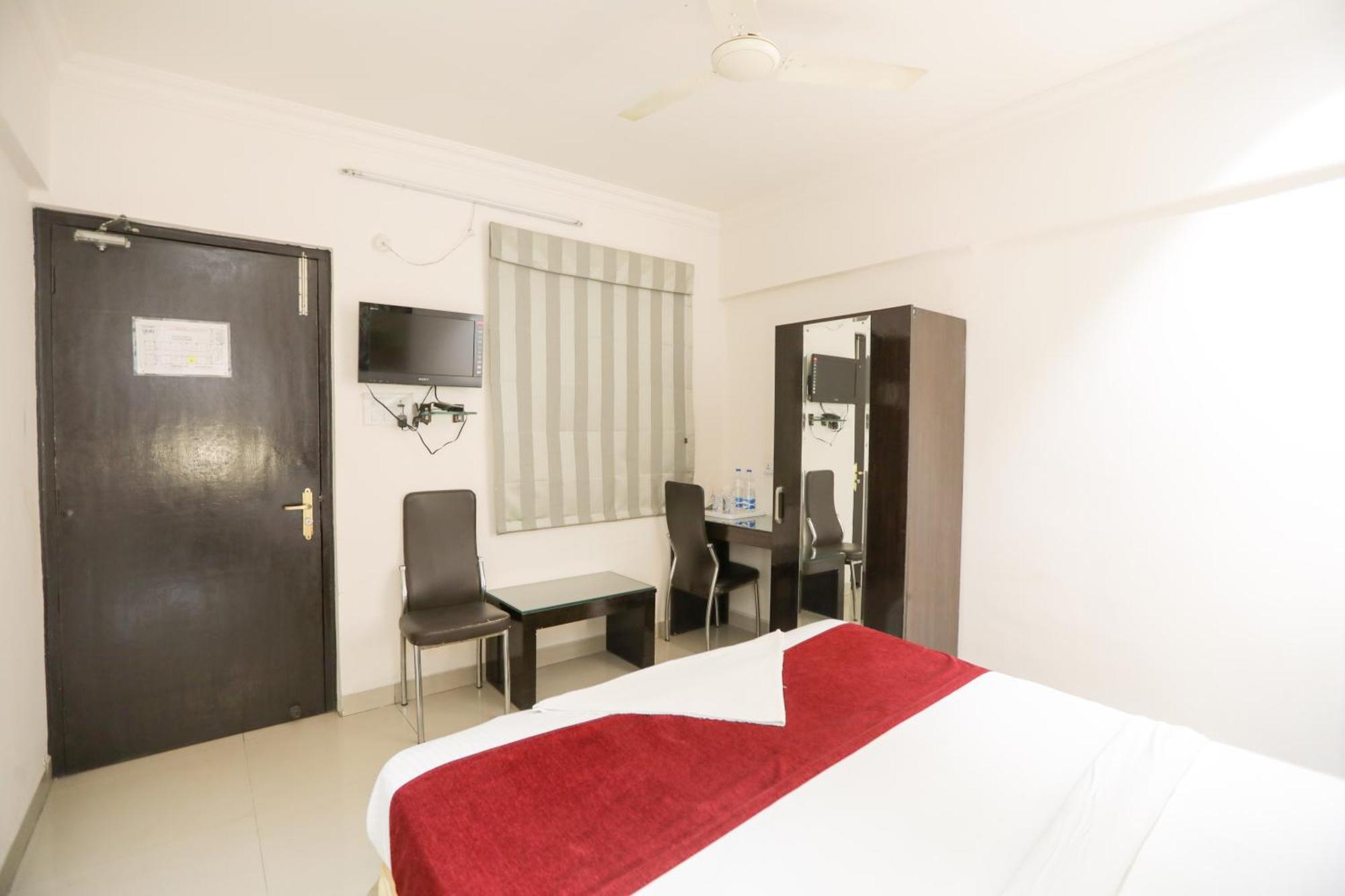 Anr Hotels Lucknow Extérieur photo