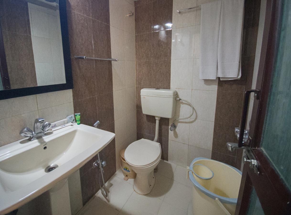Anr Hotels Lucknow Extérieur photo
